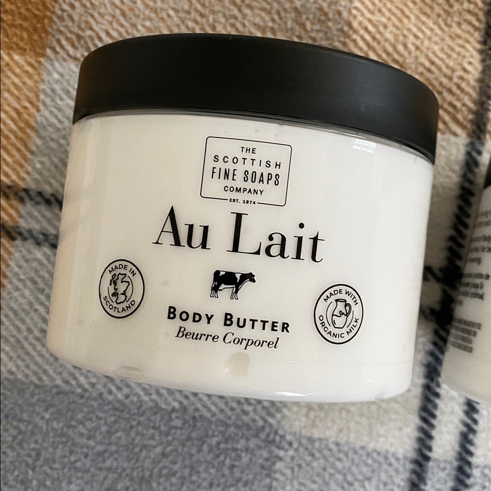 NWT Scottish Fine Soaps - Au Lait Body Butter x2 - Picture 2 of 3